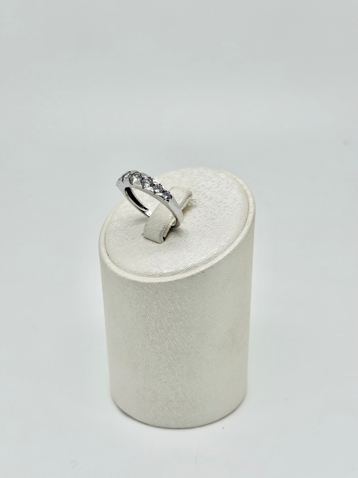 925 sterling silver ring, set with cubic zirconia, rhodium-plated silver, 2.91g