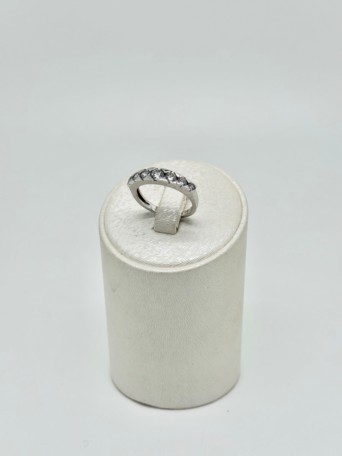 925 sterling silver ring, set with cubic zirconia, rhodium-plated silver, 2.91g