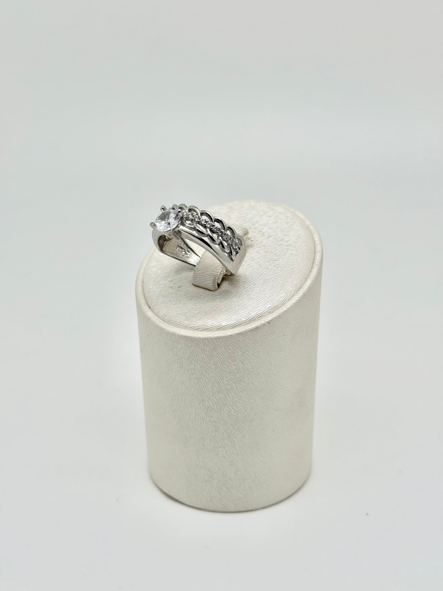 925 sterling silver ring, set with cubic zirconia, rhodium-plated silver, 4.65g