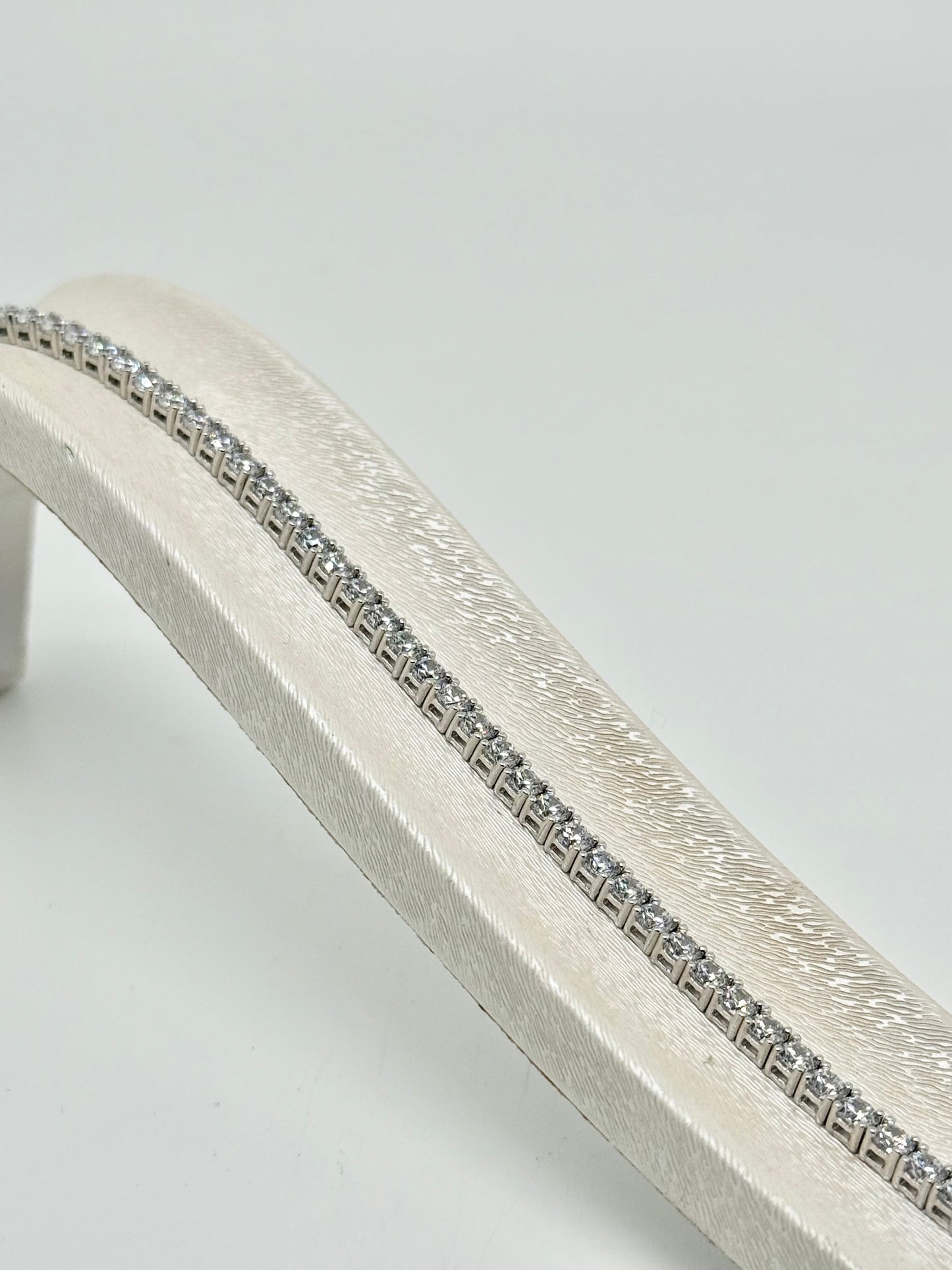 Tennis bracelet, slim model, Swiss zircon, rhodium-plated 925 silver, 10.81 g