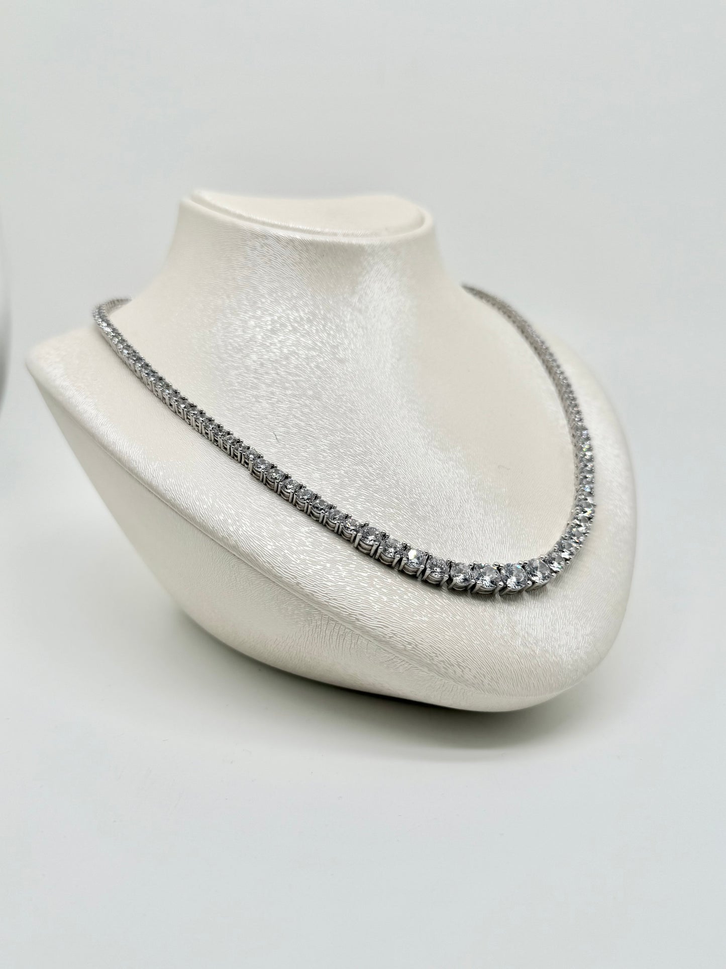 Gradient tennis necklace, 925 silver set with Swiss zircon, 29.05 g