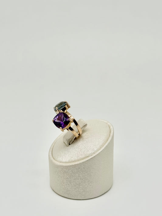 Geelgouden ring bezet met sierstenen, 18 karaat/750, 5,75 gram