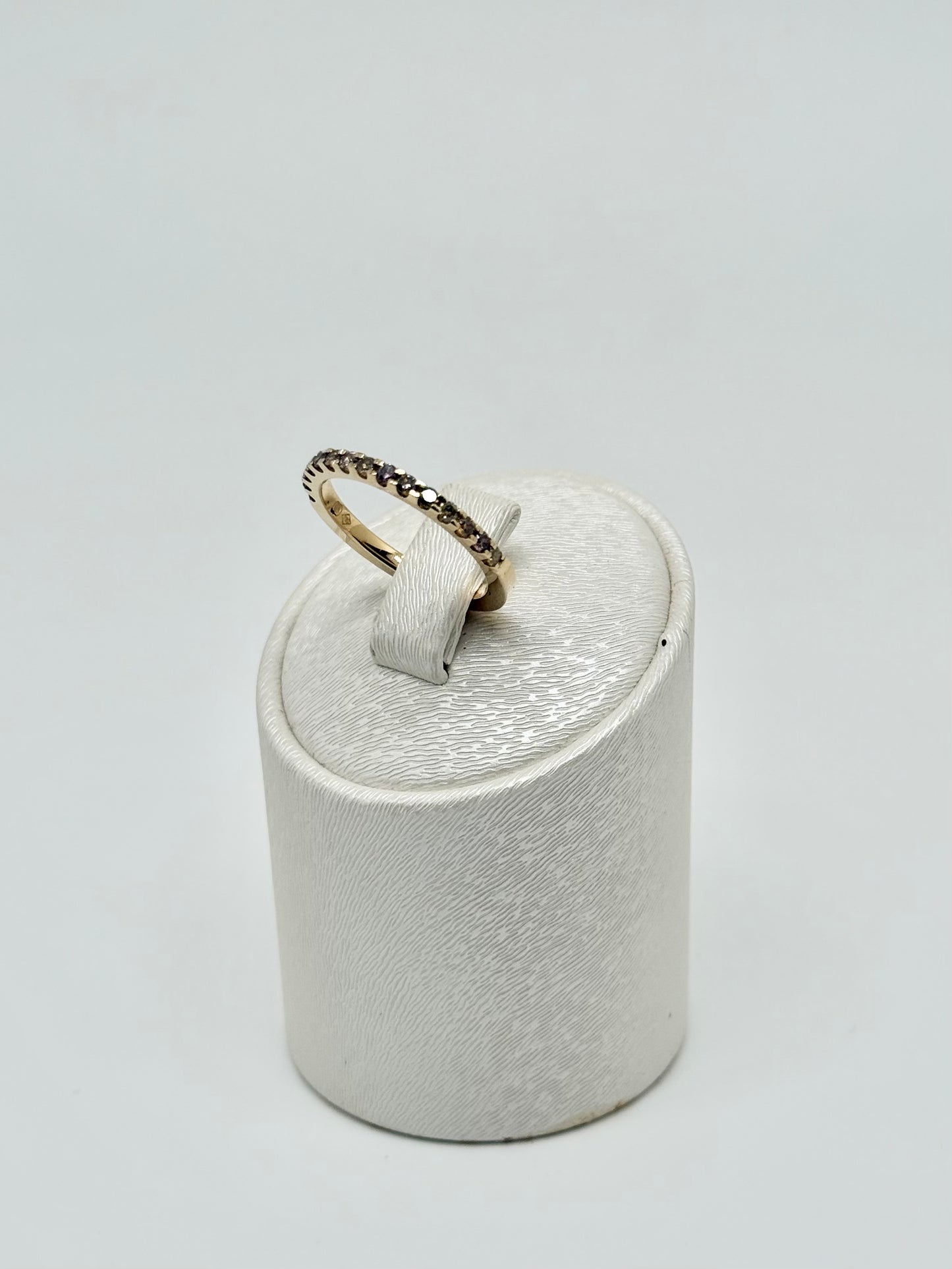 Yellow gold ring, natural diamonds totaling 0.45 ct