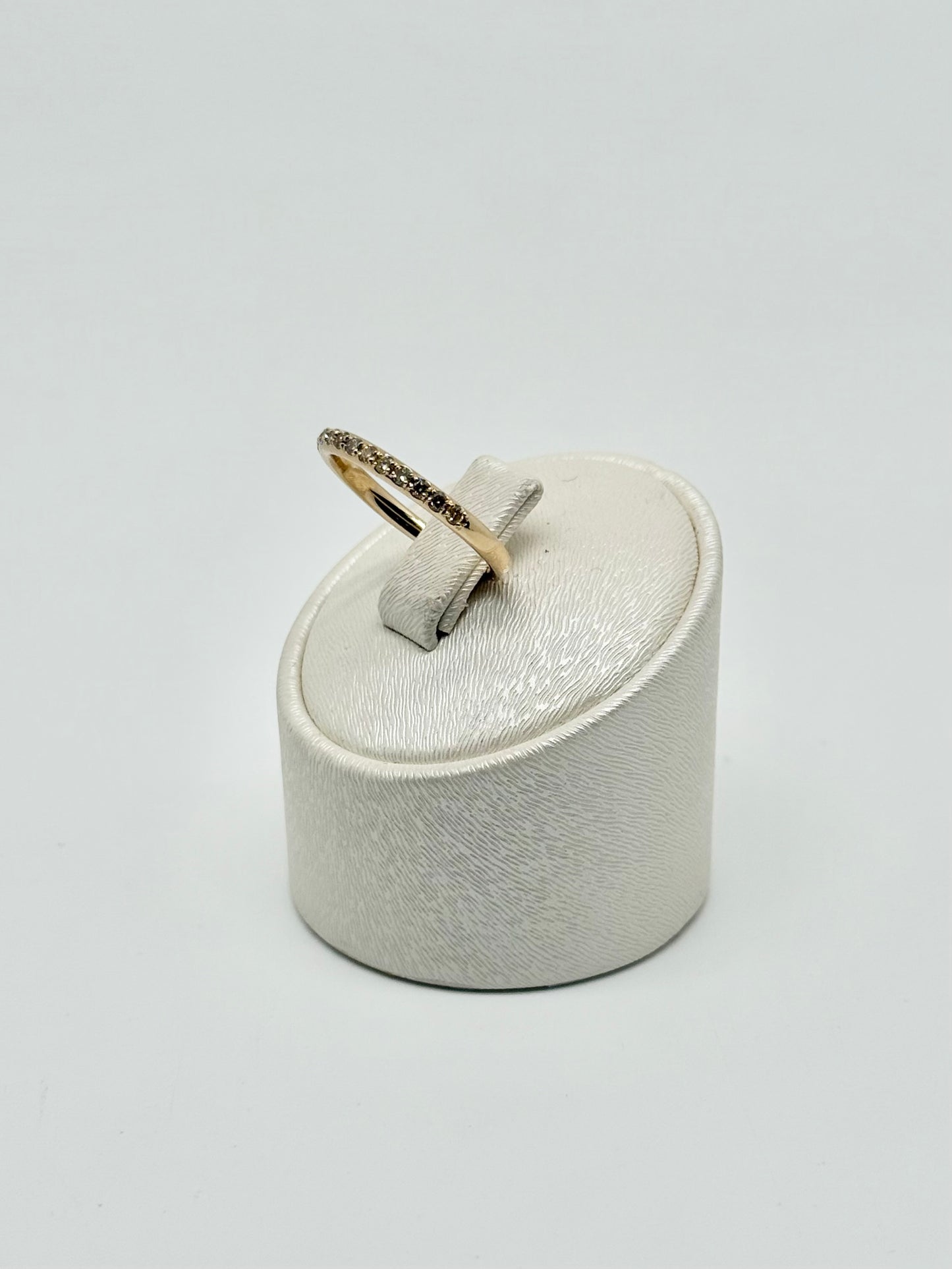 Yellow gold ring, natural diamonds totaling 0.30ct