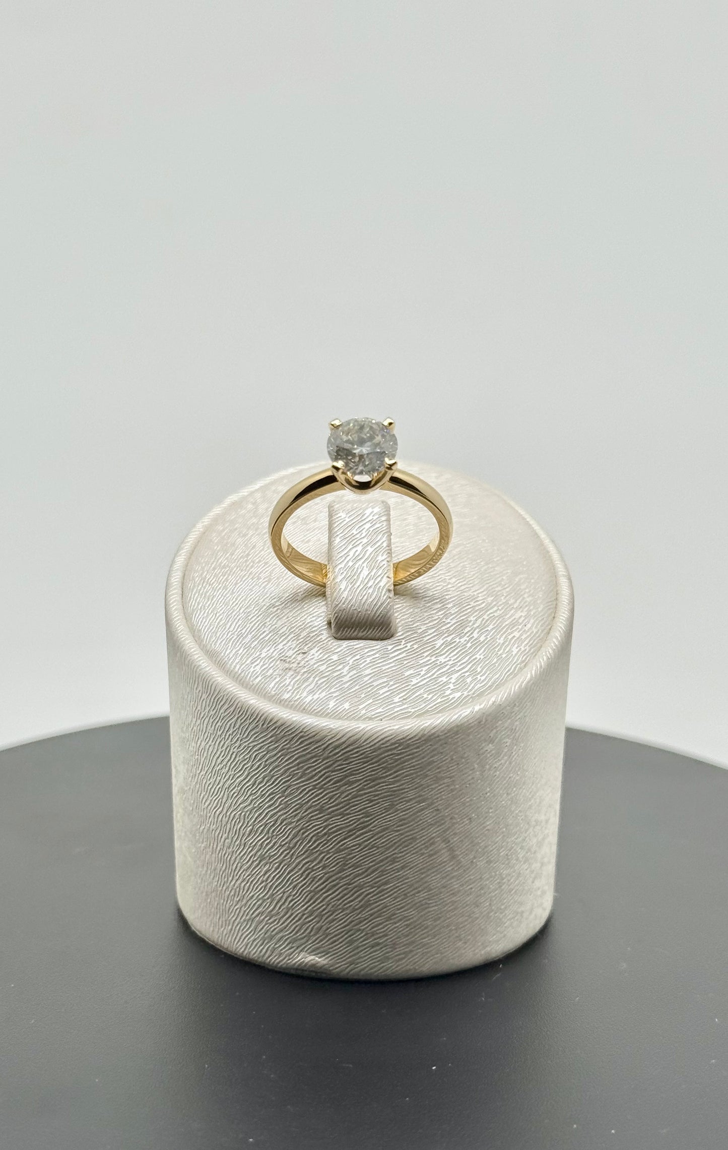 Bague de fiancailles rond brilliant