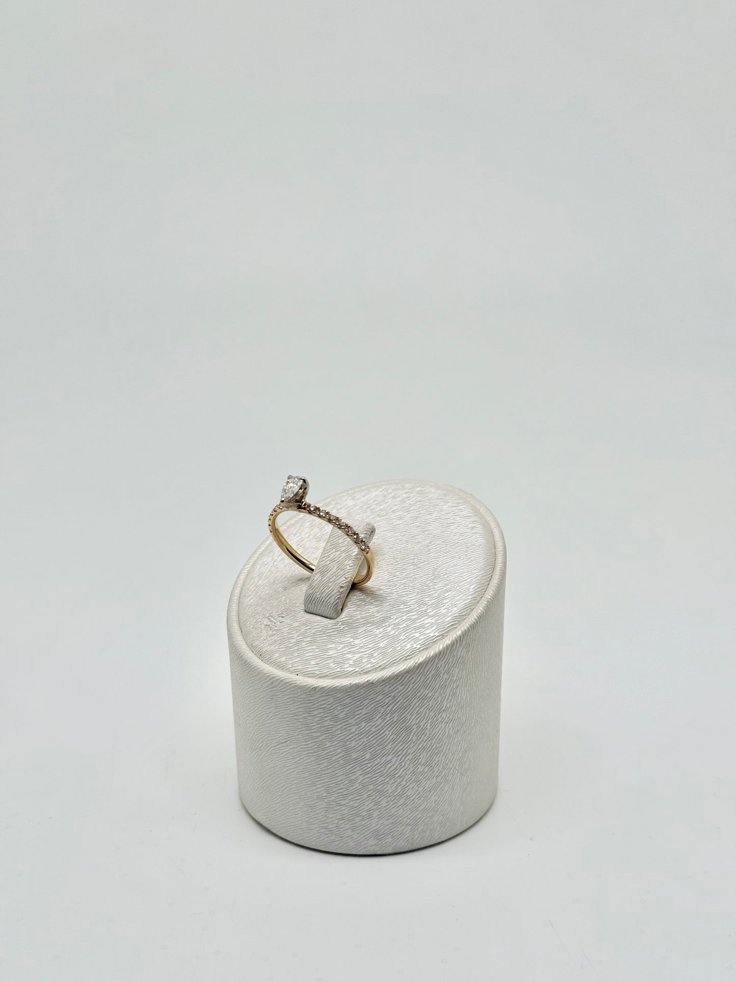 Bague diamant ' pear brilliant '