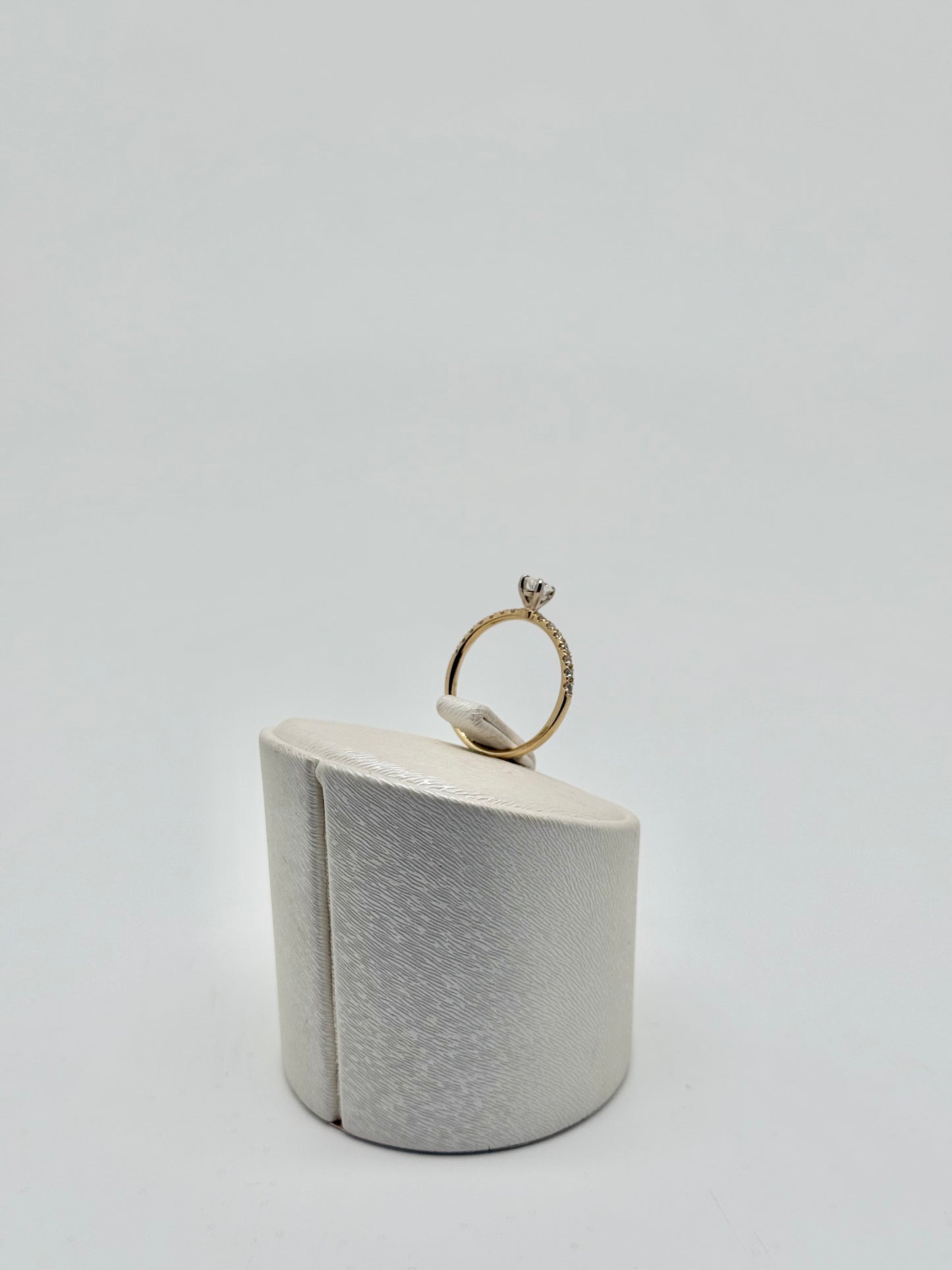 Bague diamant ' pear brilliant '