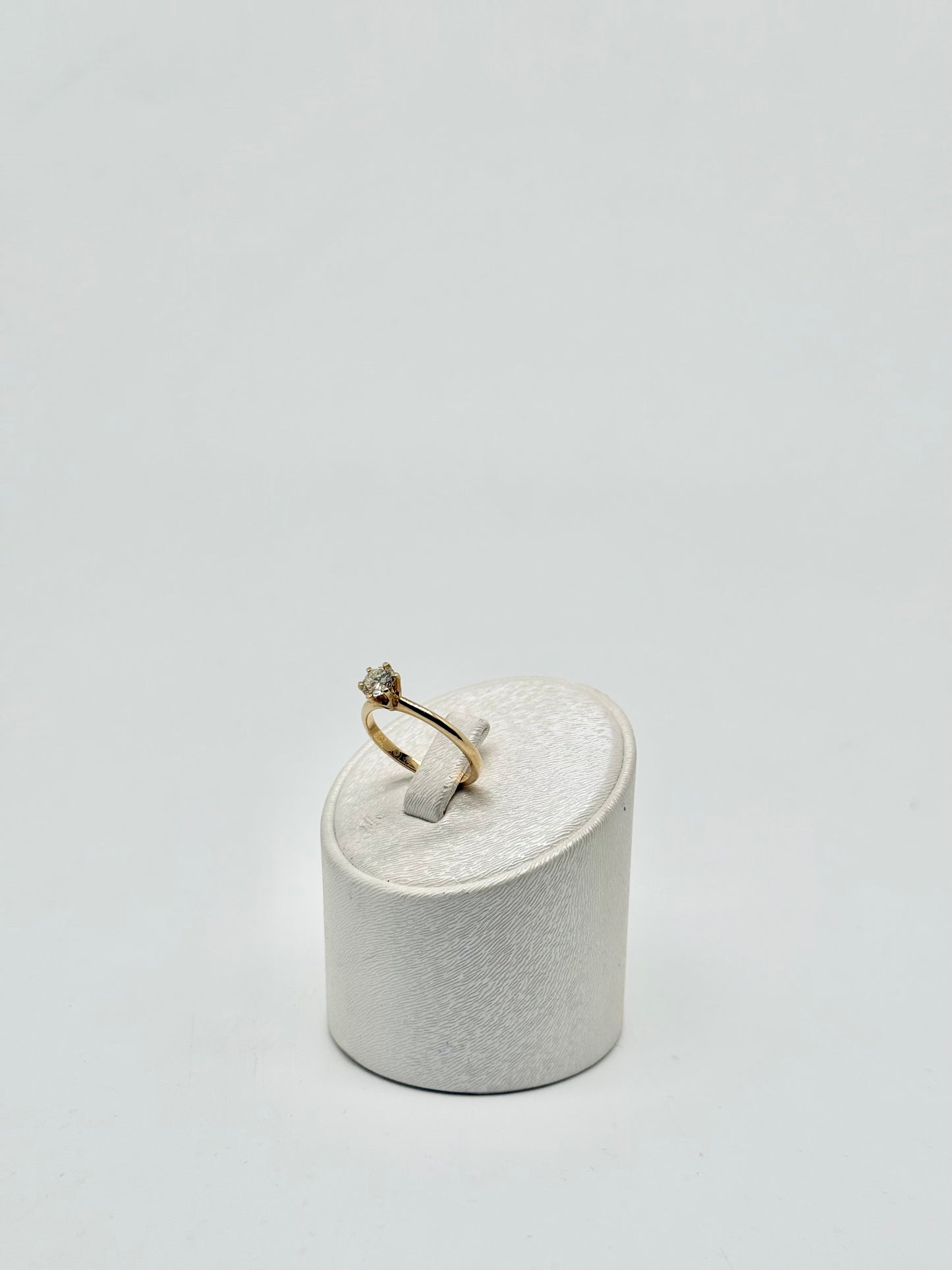 Bague or jaune diamant naturel