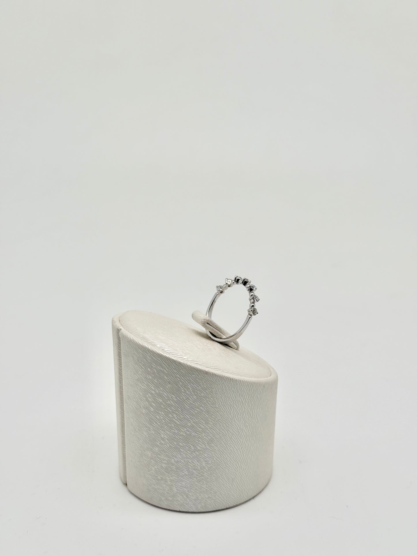 White gold ring set with natural diamonds, 0.35 ct 