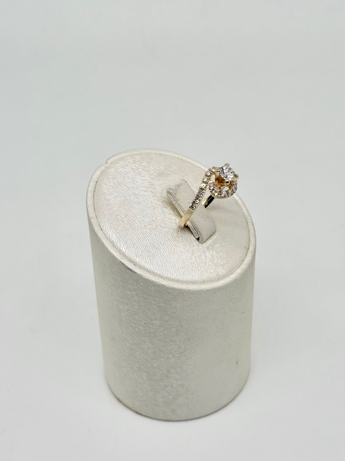 Bague or jaune - Diamant  naturel 0,85ct TCW
