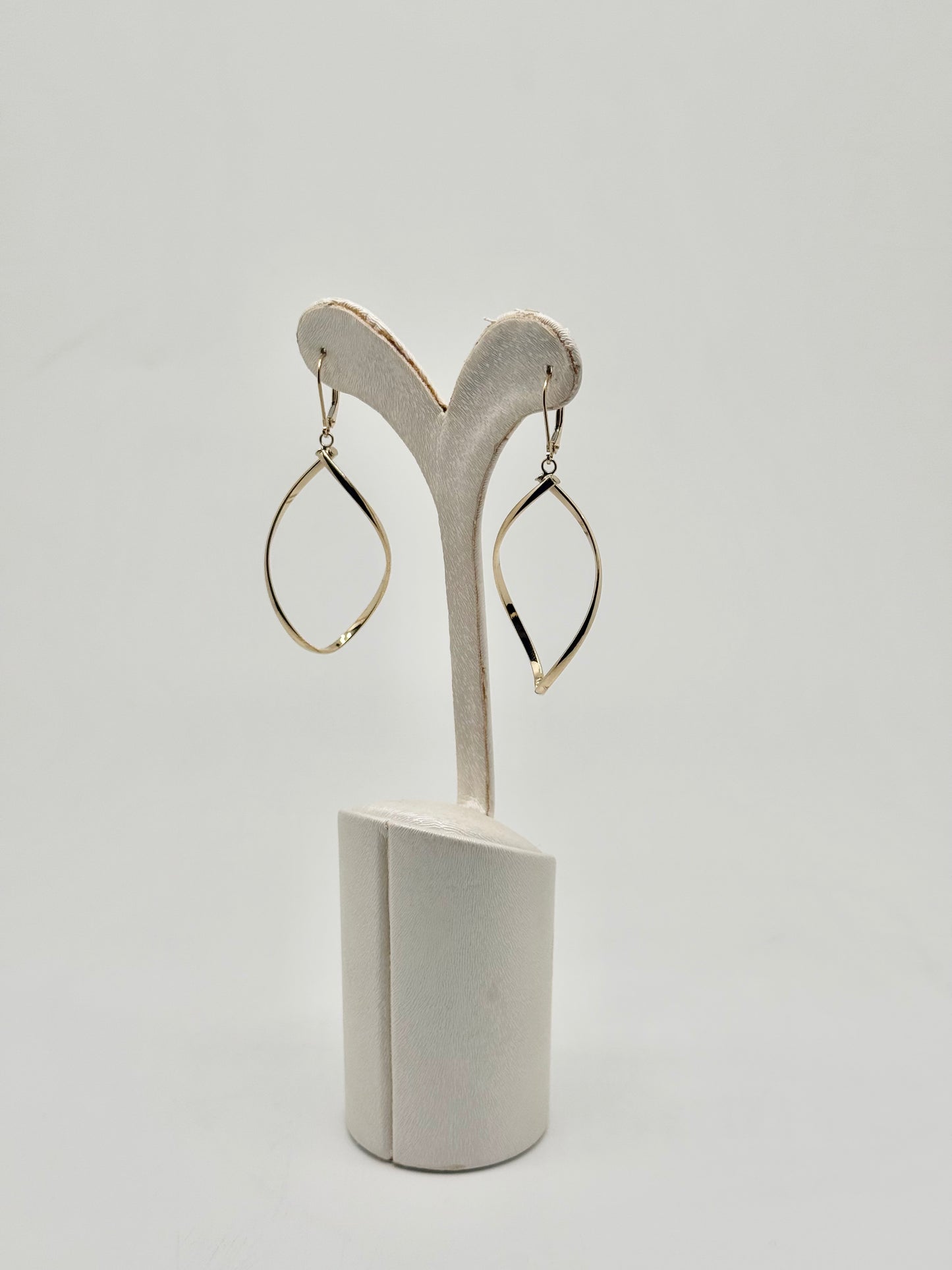 Boucle d'oreille or jaune , 2,11g