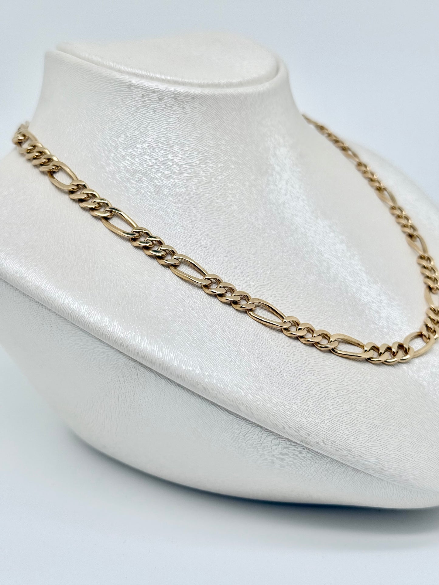Yellow gold chain