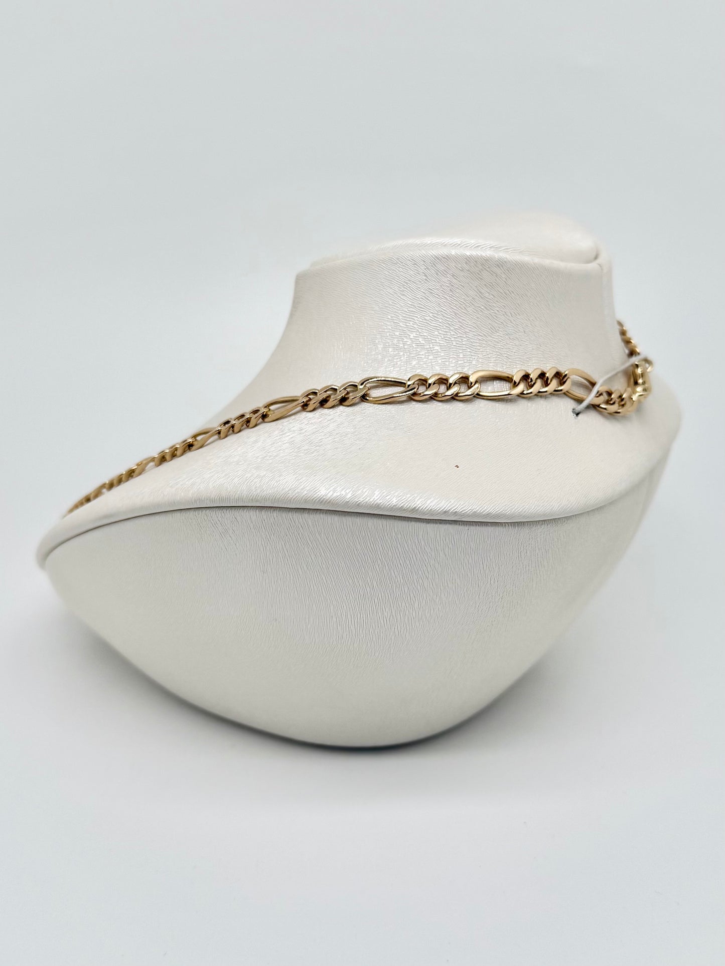 Yellow gold chain