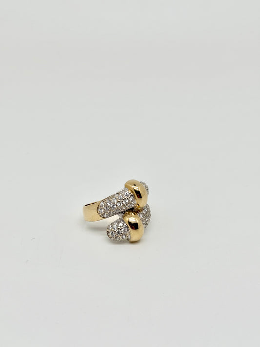 Geelgouden ring bezet met zirkonen